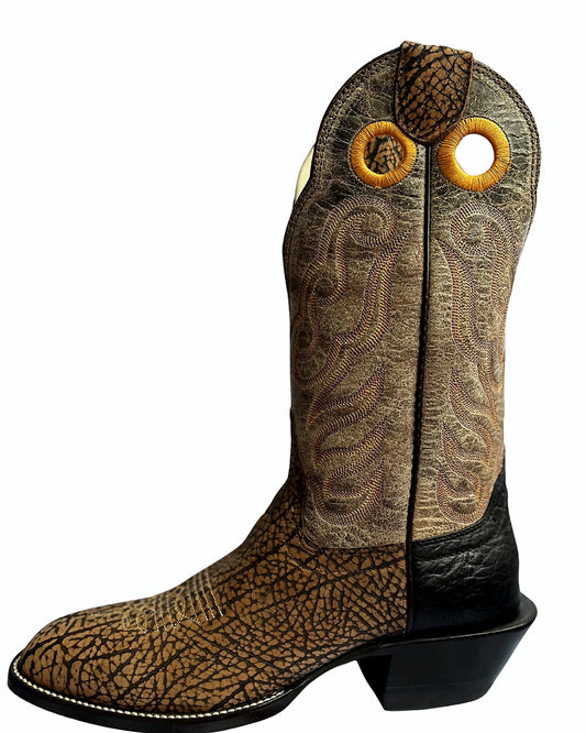 Crazy shoulder western boot in a warm caramel tone