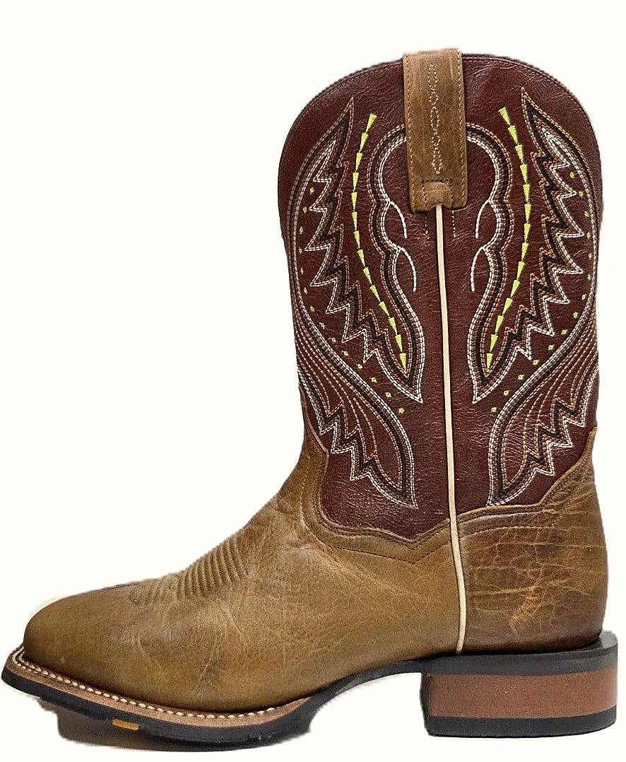 Plain men's western boot with an unornamented shaft