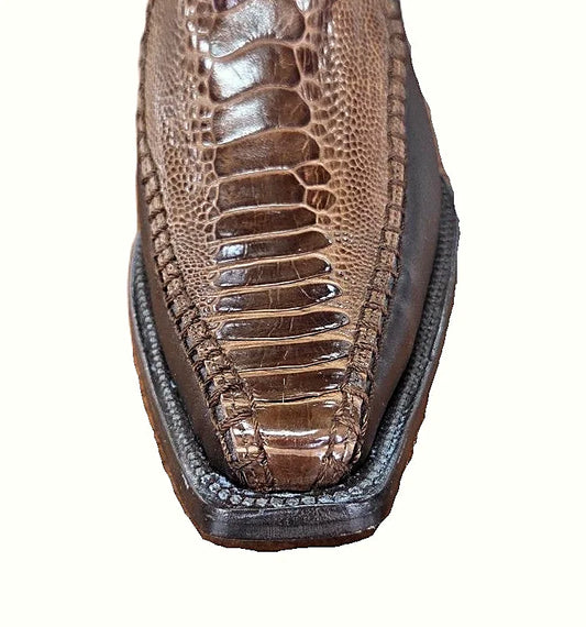 Cutter toe cowboy boot with a tapered squared front